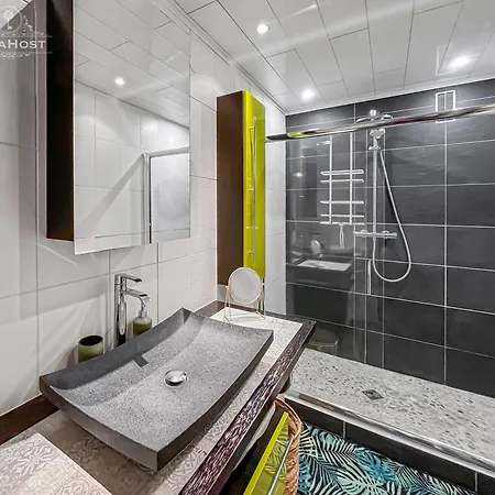 Vue Degagee, Cuisine Moderne Et Wifi Apartmán